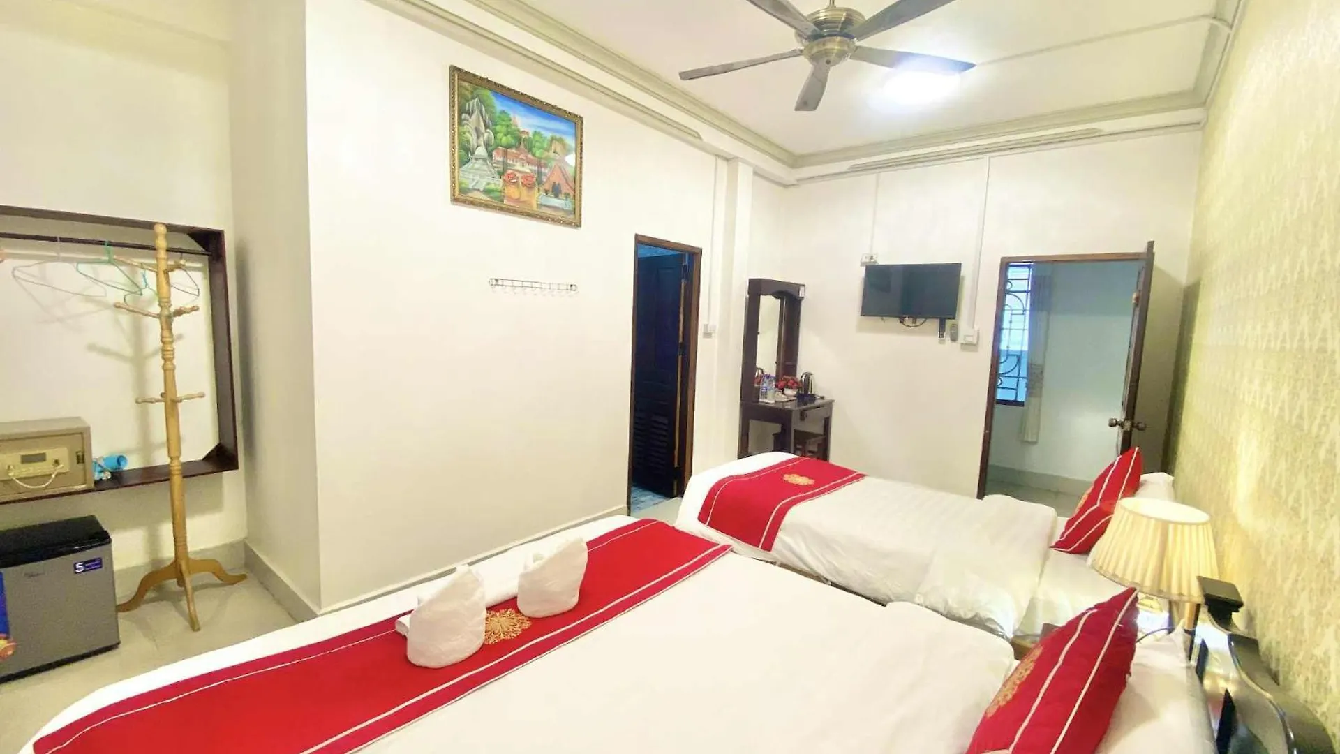 بيت ضيافة Luangprabang Villa Suan Keo Two لاوس